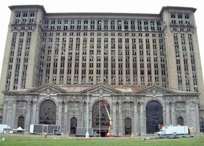 8. Центральный вокзал Мичигана, Детройт, США