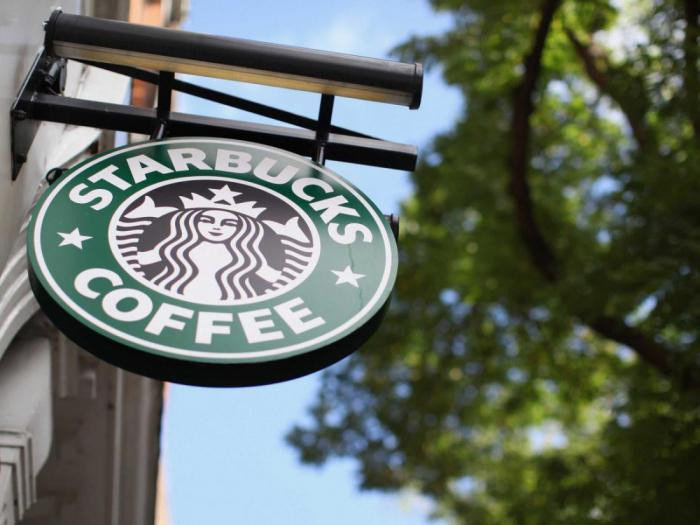 Starbucks назван в честь героя книги «Моби Дик»