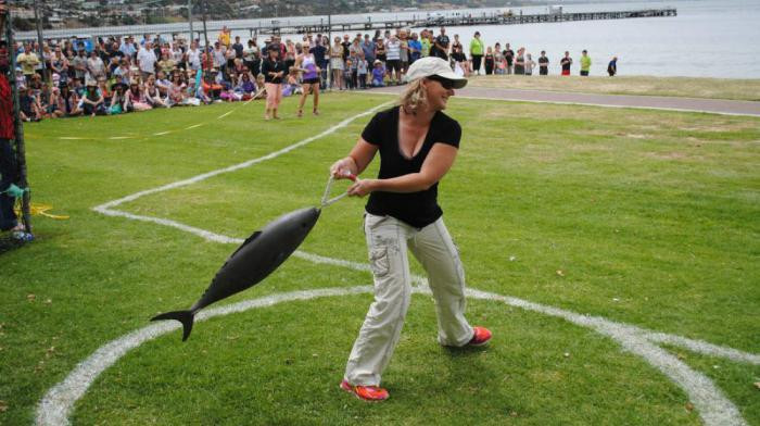 Tuna Tossing (фестиваль тунца)