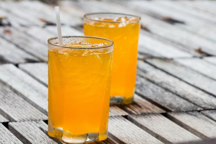 Газированная вода с цитрусовым вкусом или диетическая