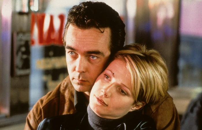 4. «Осторожно, двери закрываются». Режиссер Питер Хауит, 1997 год