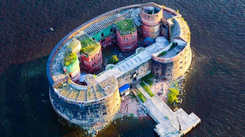 8. Форт "Император Александр I" в России