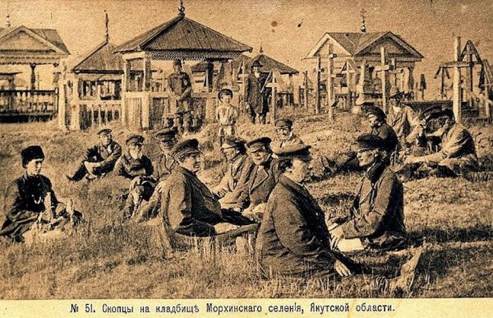 Кто мог стать участником общины?