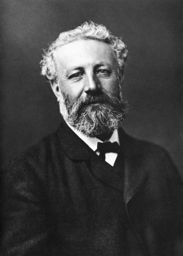 Жюль Верн предсказал появление человека на Луне в 1865 году