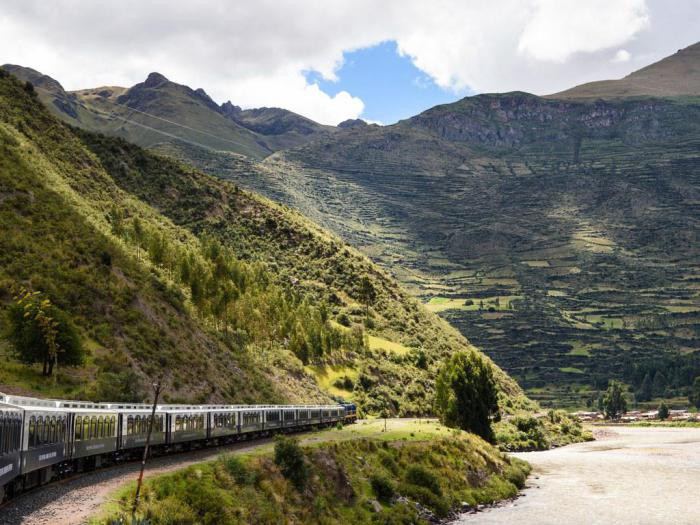 Прокатитесь на Belmond Andean Explorer в Перу