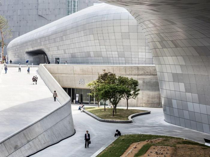 Культурный центр Dongdaemun Design Plaza (Сеул)
