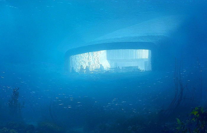 3. Ресторан «Under»