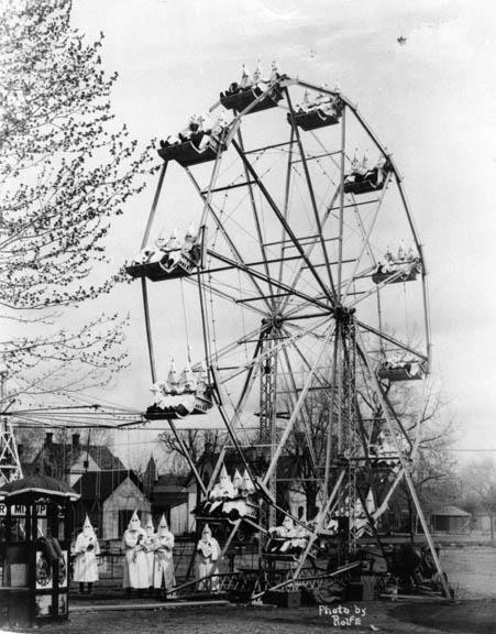 Ку-клукс-клан отдыхает в парке развлечений (1928)