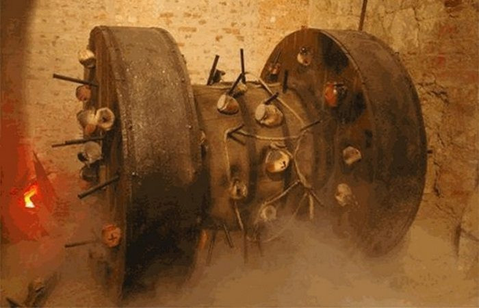 8. Взрывающееся мельничное колесо