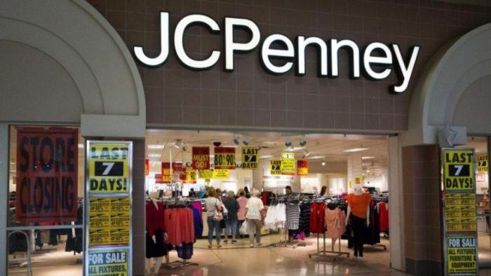 Противоречивые футболки JCPenny