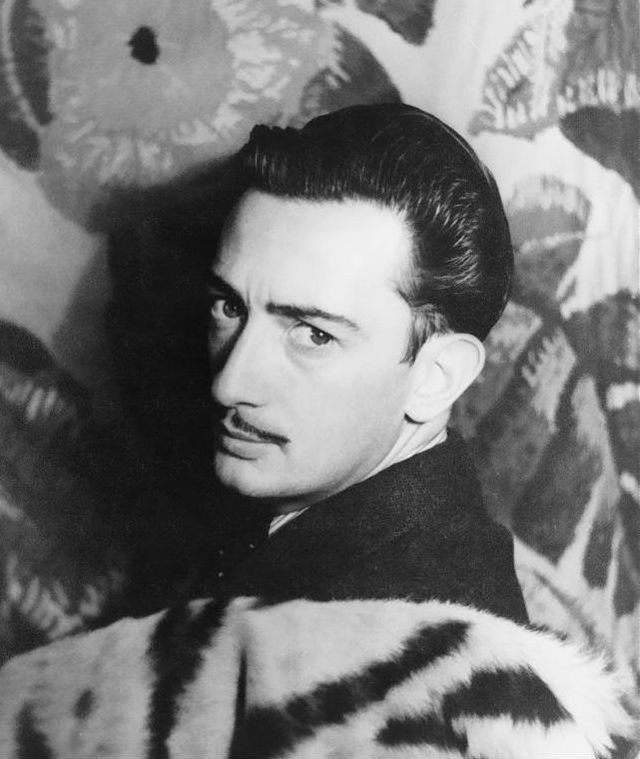 Сальвадор Дали - Не будь у меня врагов, я не стал бы тем, кем стал. Но, слава богу, врагов хватало.