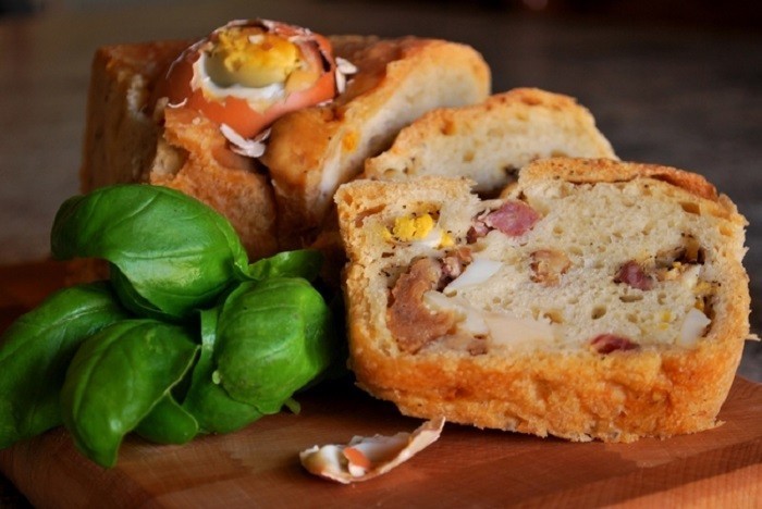 Пасхальный каравай casatiello, Италия