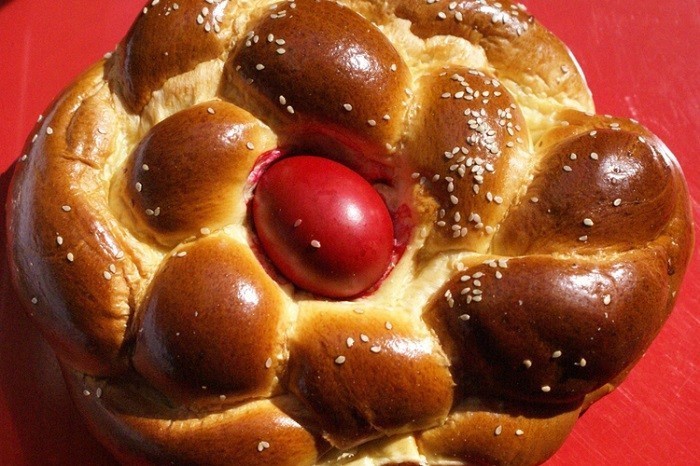 Цуреки, Греция