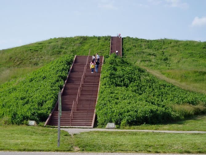 3. Кахокия, США