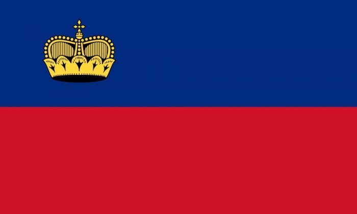 17. Флаги Лихтенштейна и Гаити идентичные