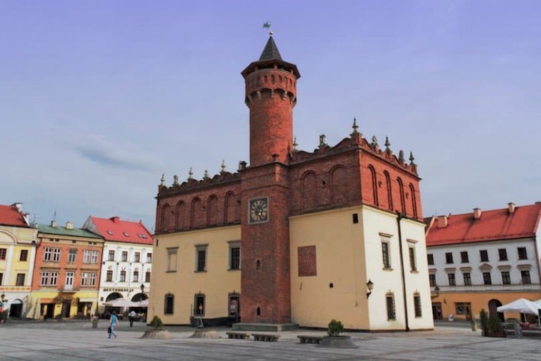 Тарнув