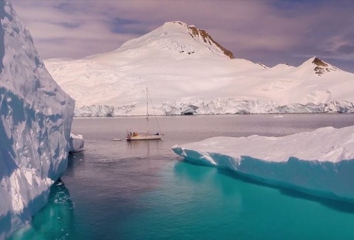 6. Снег в мороз