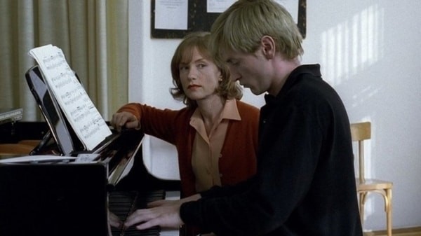 6. Пианистка (2001)