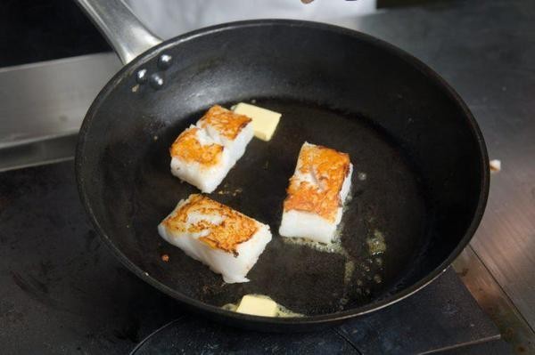Сделайте рыбу с хрустящей корочкой