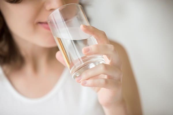 Стаканы для воды являются очень грязными