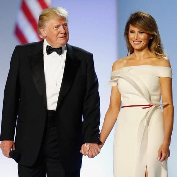 Дональд и Мелания Трамп (24 года)