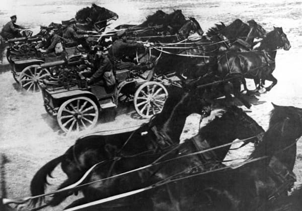 1932. Тачанки.