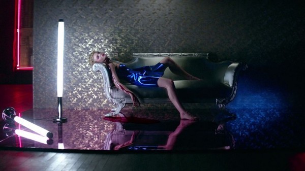Неоновый демон / The Neon Demon (2016)