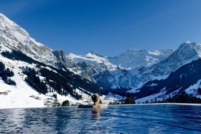 Бонус: бассейн отеля The Cambrian Hotel