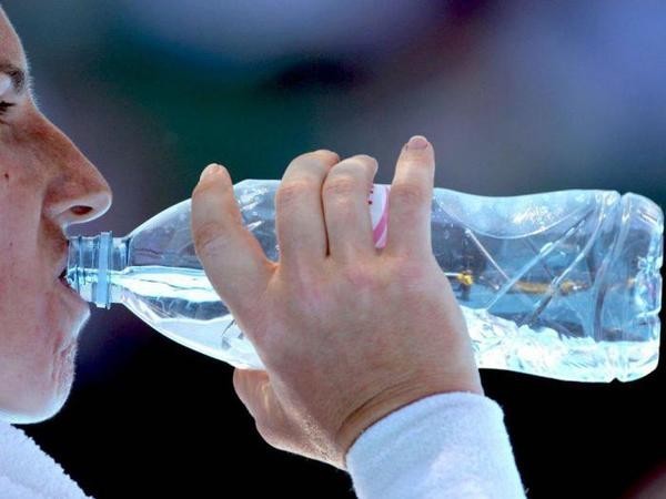 Выпивайте стакан воды перед приемом пищи