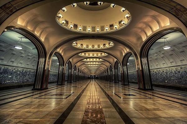 «Маяковская» в Москве