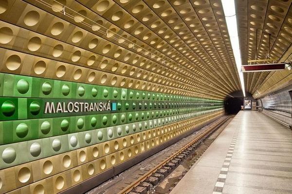 «Малостранска» (Malostranská) в Праге