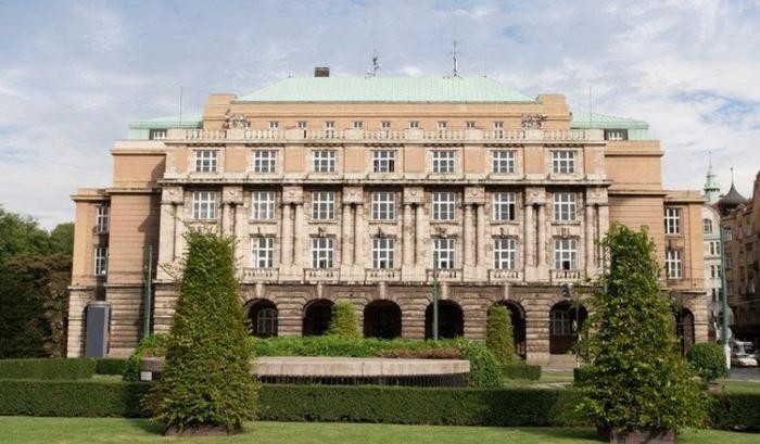 Карлов Университет