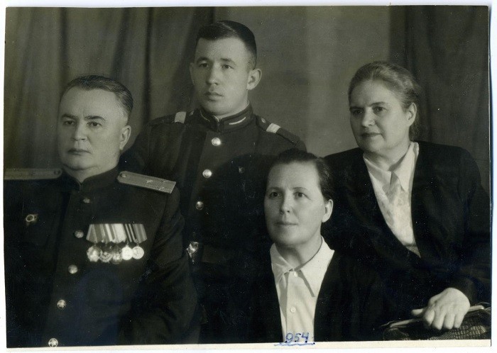 17. Семейная фотография