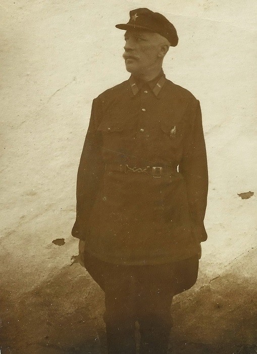 29. Сотрудник Главного управления лагерей и мест заключения (ГУЛАГа)