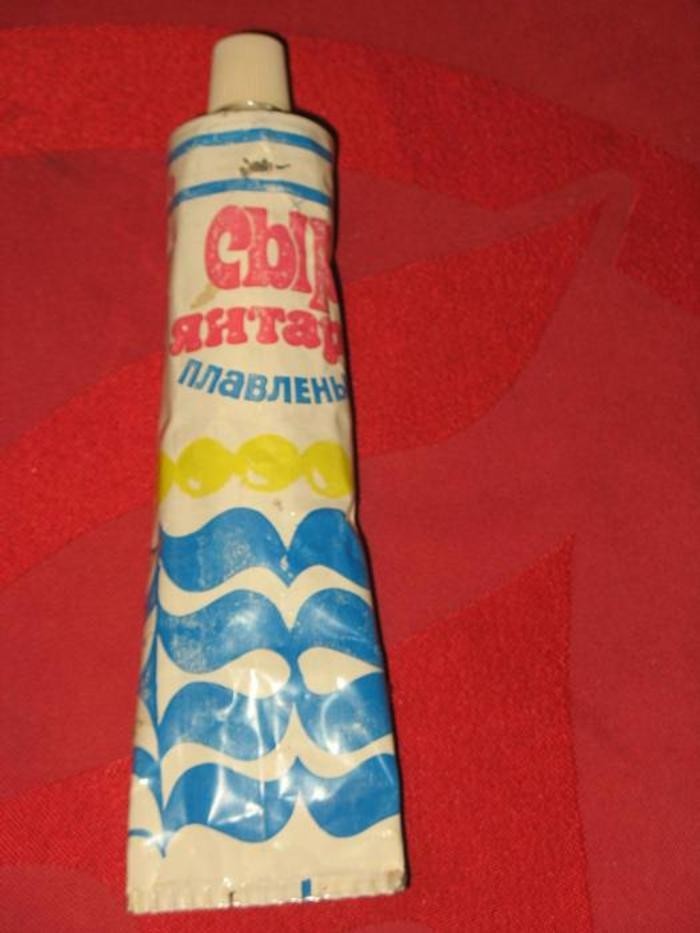 3. Плавленый сыр в тюбике