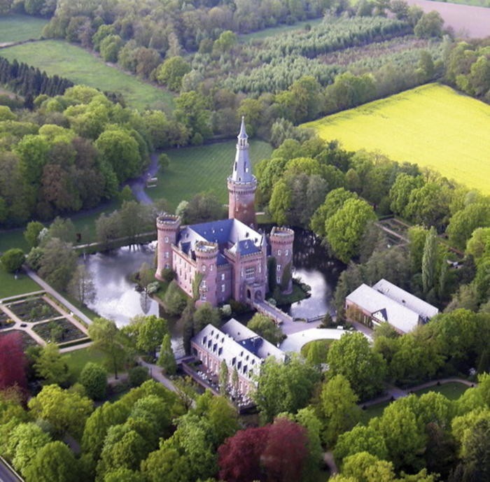 Замок Мойланд, Германия