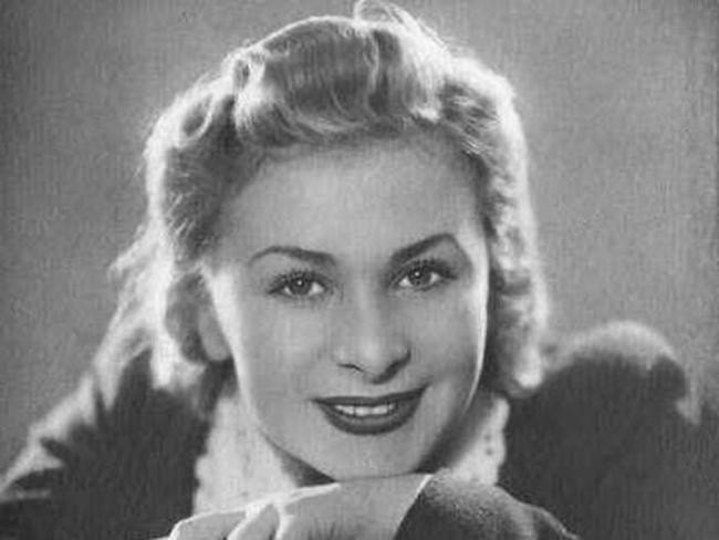 Валентина Серова