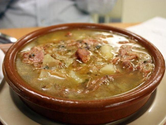 Caldo Gallego