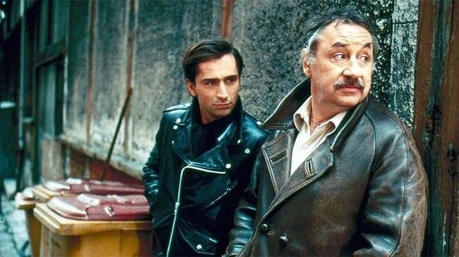 Девятое место досталось криминальной комедии Откройте, полиция! / Les ripoux