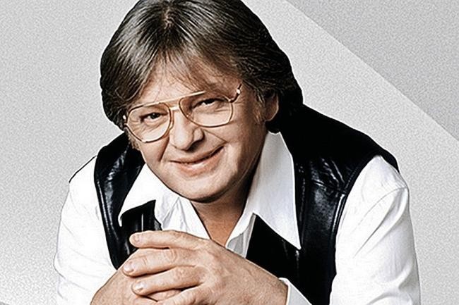 Юрий Антонов