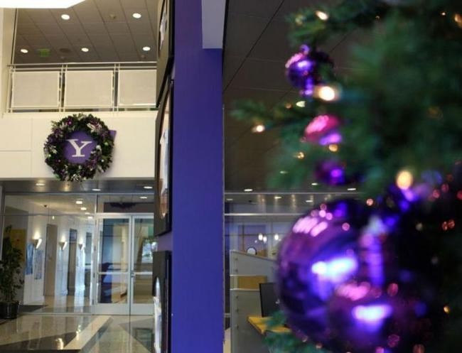 8. Yahoo и рождественские праздники