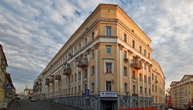 Дом-утюг Кулакова на Хитровке