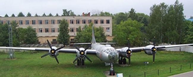 6. Ту-4