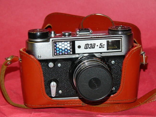 2. Фотоаппарат «ФЭД»