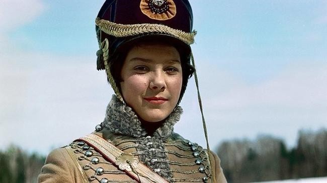 Лариса Голубкина