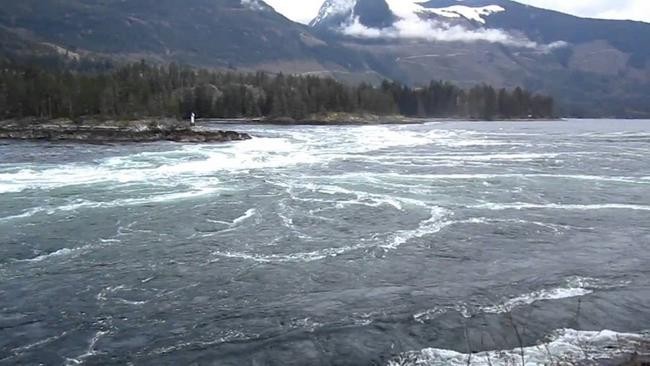 Skookumchuck Narrows, Канада