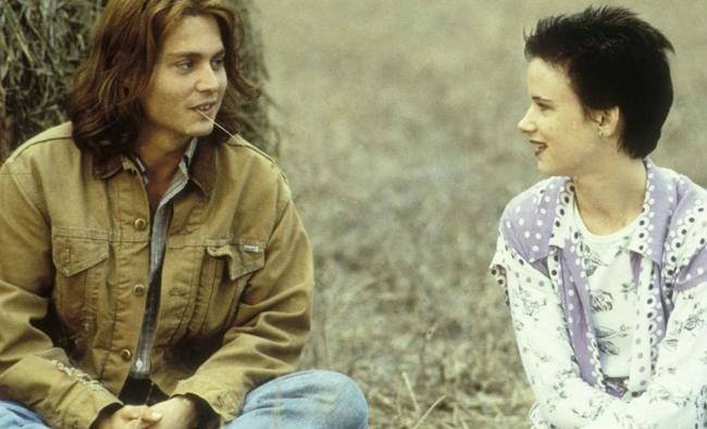 "Что гложет Гилберта Грейпа" (1993)