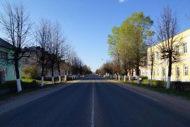 2. Новоржев