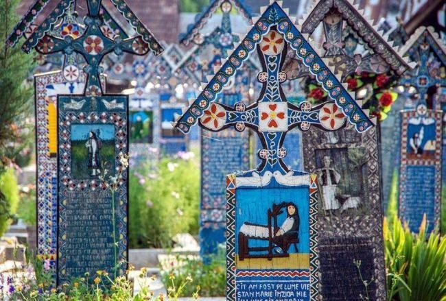 Веселое кладбище