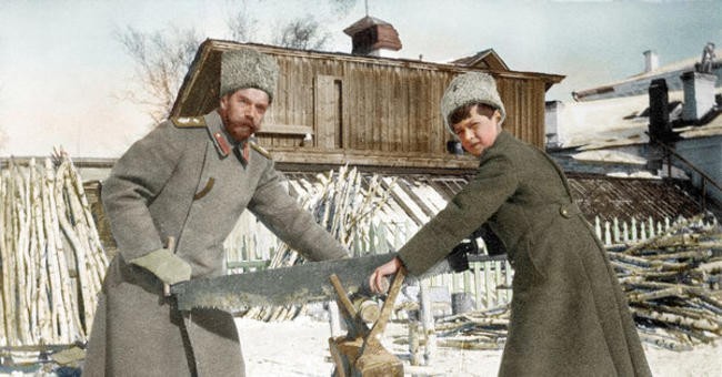 Теннис, скрипка и рубка дров